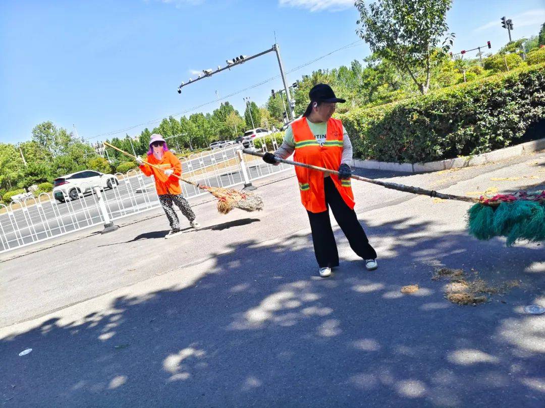 烈日下的城市守护者｜山阳环卫：烈日相伴“暑”你最美