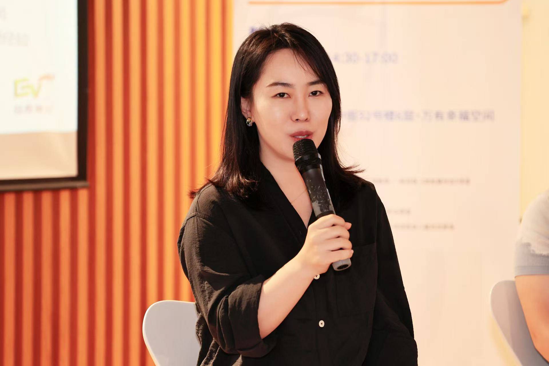 大学生心理咨询室爆满 有学生称自己只网恋