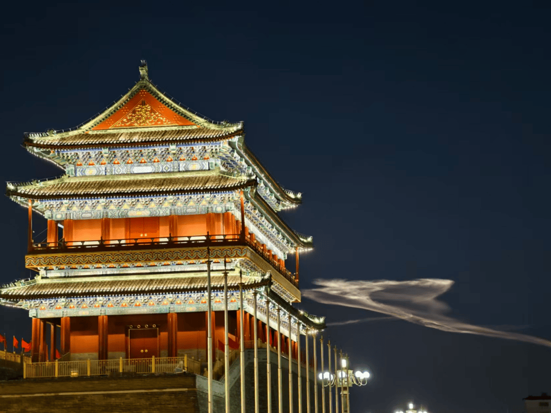 北京昨晚天空出现神奇“光线”！气象专家回应