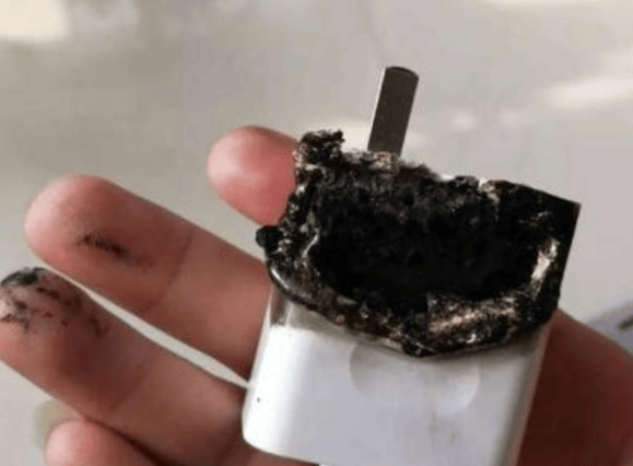 【蓝朋友的警示】充电时做这8件事，你的手机将会“早衰”！