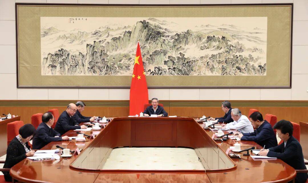 李强：加快破除制约全国统一大市场建设的标准障碍