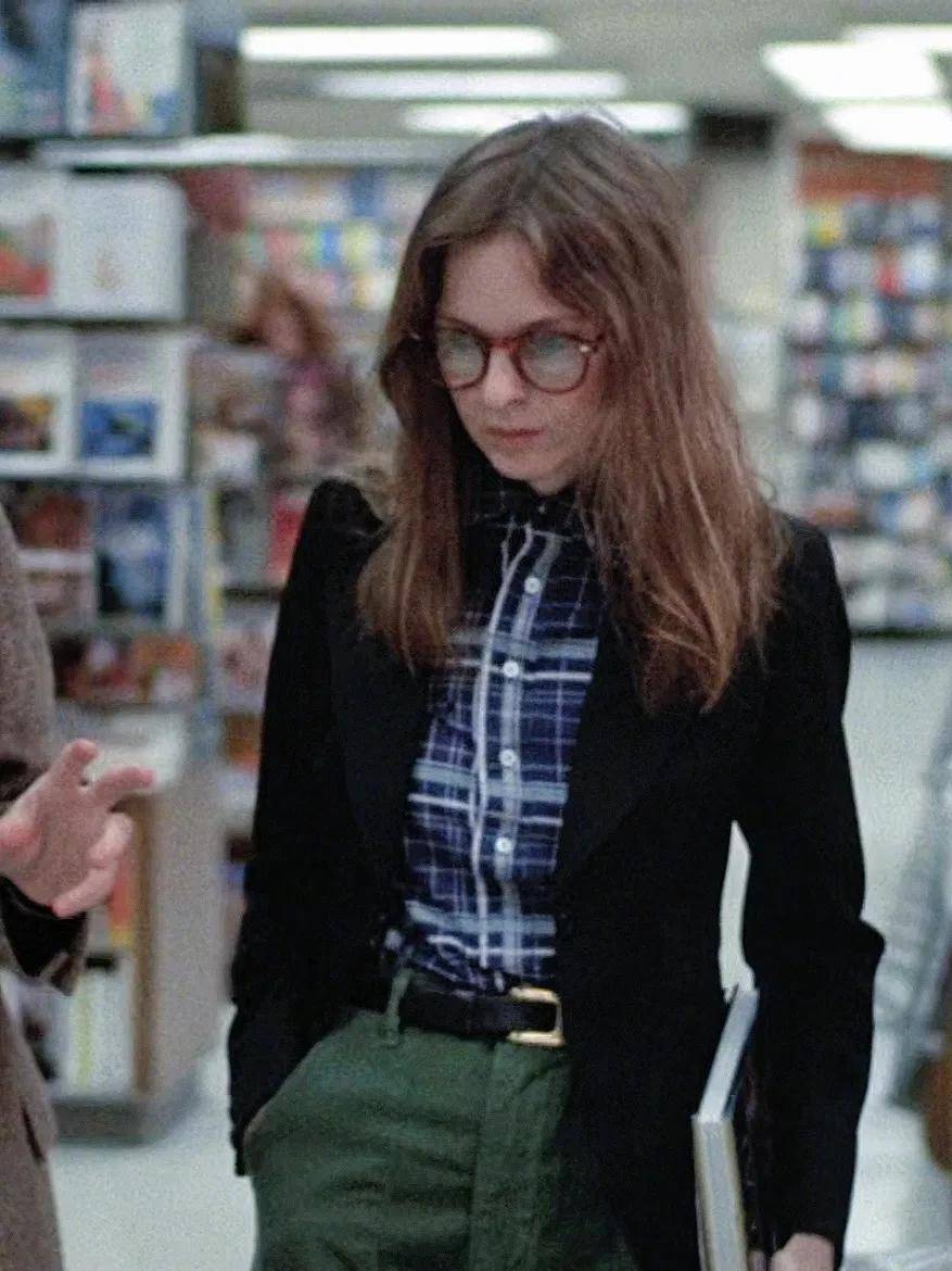 79岁奥斯卡影后离世,她是男神收割机,松弛中性风穿搭鼻祖