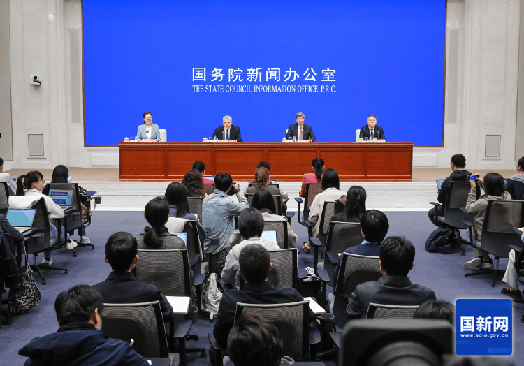 广东新人婚礼上的这个举动，被中央文明办点赞！网友：建议全国推广