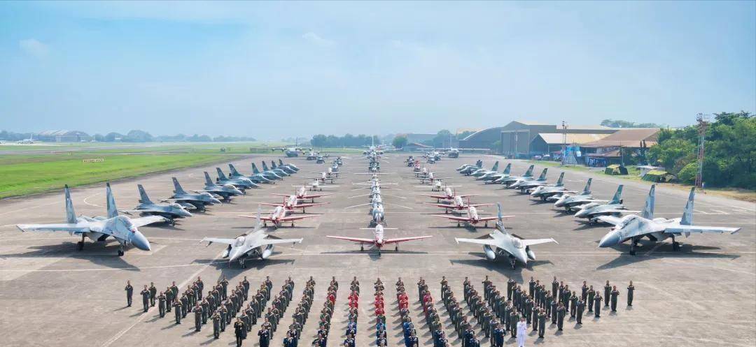 阵风再败，印尼一口气下单42架歼10，印媒急了：自己就是前车之鉴